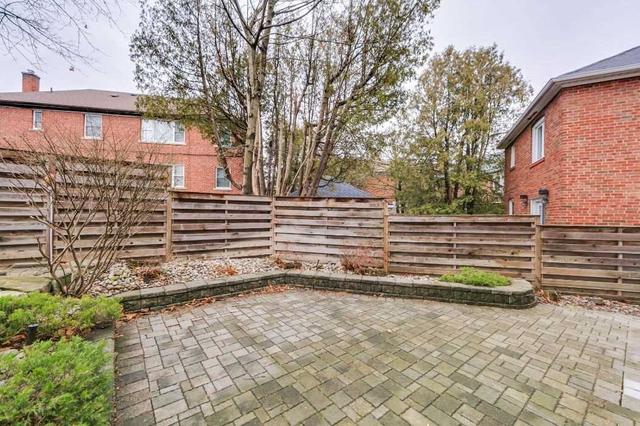 10 Old Mill Terr, House detached with 5 bedrooms, 4 bathrooms and 5 parking in Toronto ON | Image 31