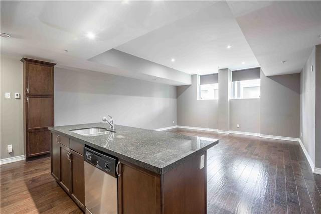 101 - 50 Murray St W, Condo with 2 bedrooms, 1 bathrooms and 1 parking in Hamilton ON | Image 3