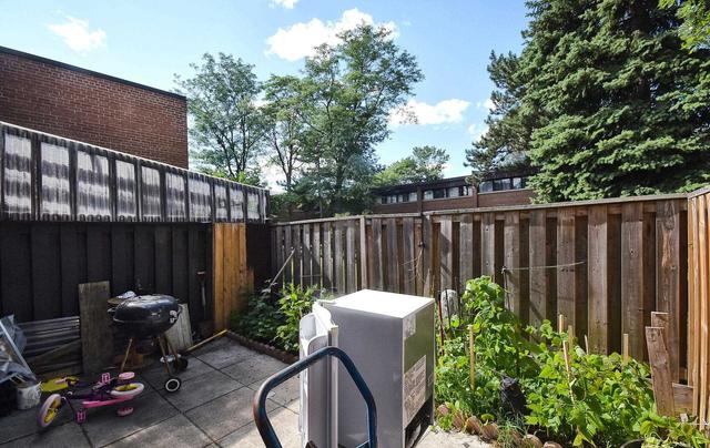 2 - 347 Driftwood Ave, Townhouse with 3 bedrooms, 2 bathrooms and 2 parking in Toronto ON | Image 17