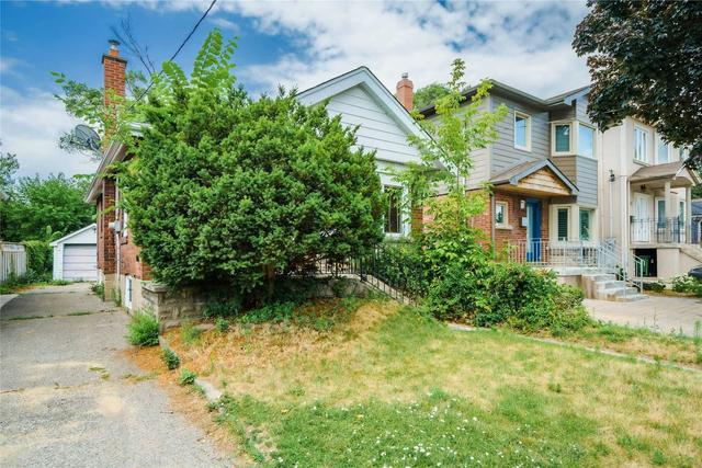 14 Northbrook Rd, House detached with 2 bedrooms, 2 bathrooms and 3 parking in Toronto ON | Image 17