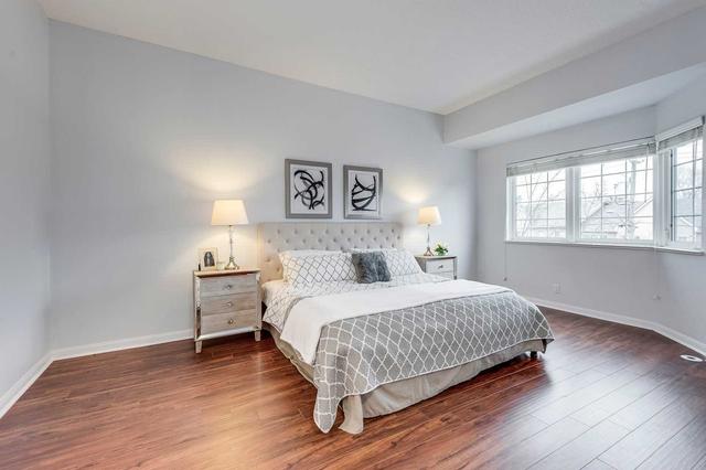 1219 - 28 Sommerset Way, Townhouse with 3 bedrooms, 3 bathrooms and 2 parking in Toronto ON | Image 30