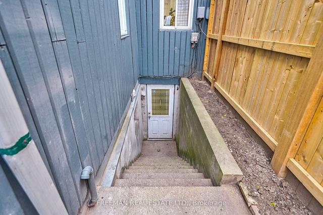 348 Wellesley St E, House attached with 3 bedrooms, 2 bathrooms and 2 parking in Toronto ON | Image 25