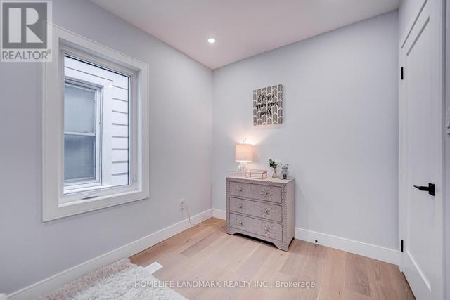 39 Baltic Ave, House semidetached with 3 bedrooms, 3 bathrooms and 1 parking in Toronto ON | Image 21