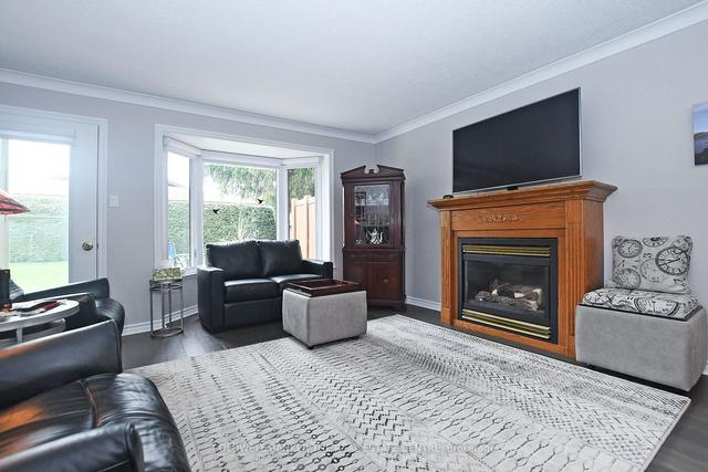 15 - 90 Parklawn Blvd N, Townhouse with 2 bedrooms, 2 bathrooms and 2 parking in Brock ON | Image 2