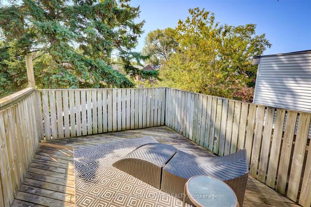 9 Norway Ave, House semidetached with 2 bedrooms, 3 bathrooms and 0 parking in Toronto ON | Image 25