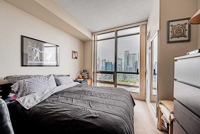 3901 - 5 Mariner Terr, Condo with 2 bedrooms, 2 bathrooms and 1 parking in Toronto ON | Image 5