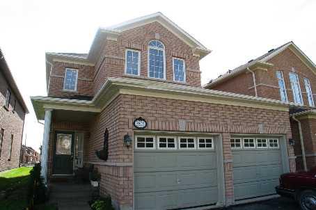 3806 Quiet Creek Dr, House detached with 4 bedrooms, 3 bathrooms and 4 parking in Mississauga ON | Image 1