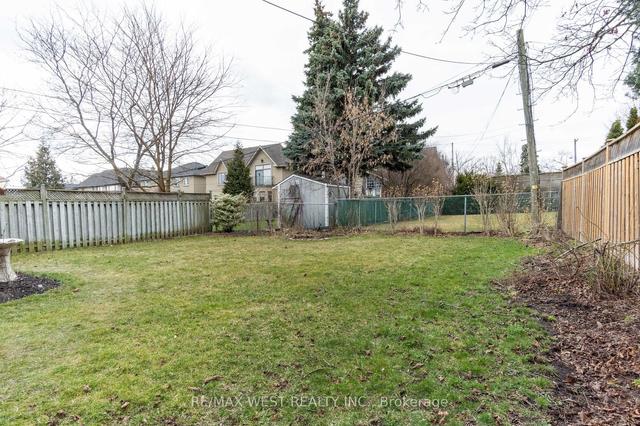 8 Koos Rd, House detached with 3 bedrooms, 1 bathrooms and 2 parking in Toronto ON | Image 17
