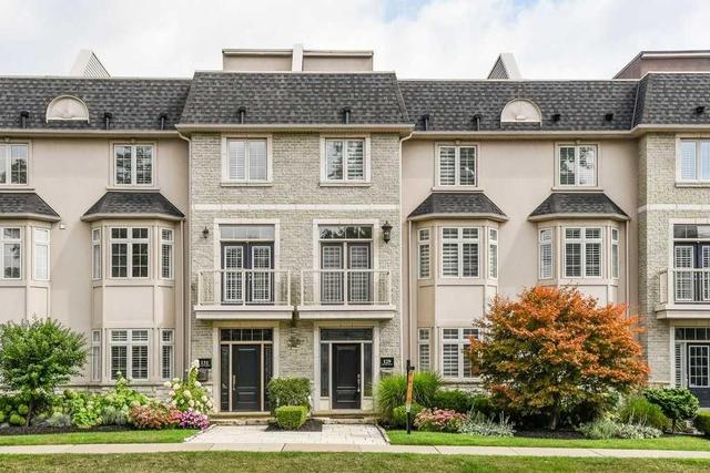 129 Nelson St, Townhouse with 3 bedrooms, 4 bathrooms and 2 parking in Oakville ON | Image 1