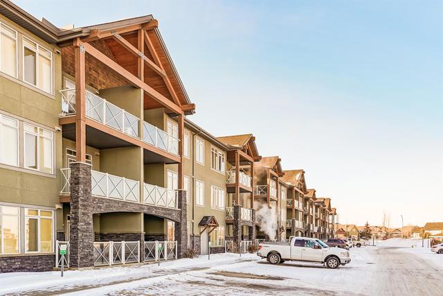 105 - 1005b Westmount Drive Sw, Condo with 1 bedrooms, 1 bathrooms and 2 parking in Wheatland County AB | Image 1