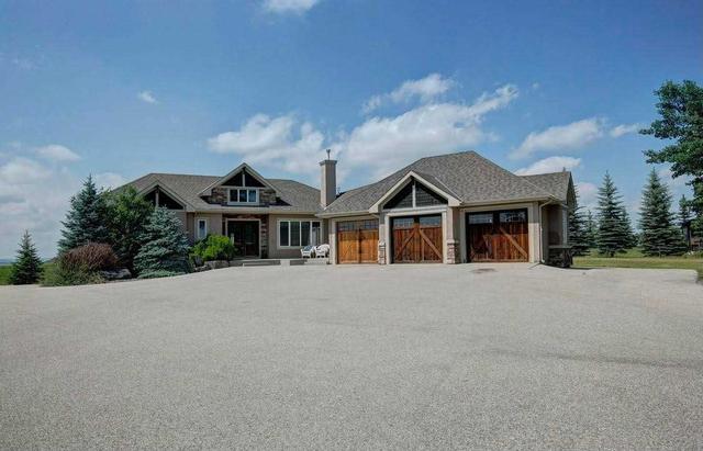 1122 274 Ave W, House detached with 2 bedrooms, 6 bathrooms and 6 parking in Foothills County AB | Image 1