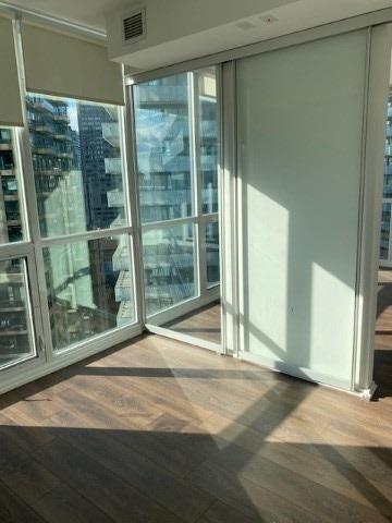 2307 - 45 Charles St E, Condo with 1 bedrooms, 1 bathrooms and 0 parking in Toronto ON | Image 8