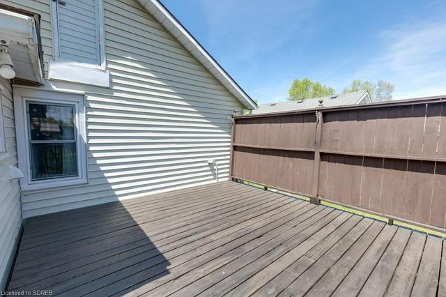 36 Ball Street, House detached with 2 bedrooms, 1 bathrooms and null parking in Tillsonburg ON | Image 6
