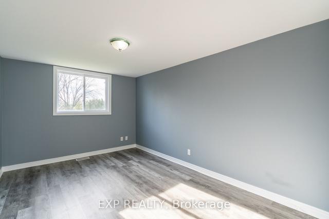 155 Neva Rd, House detached with 2 bedrooms, 1 bathrooms and 4 parking in Fort Erie ON | Image 7