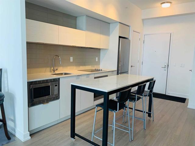 1801 - 20 Thomas Riley Rd, Condo with 1 bedrooms, 1 bathrooms and 1 parking in Toronto ON | Image 3