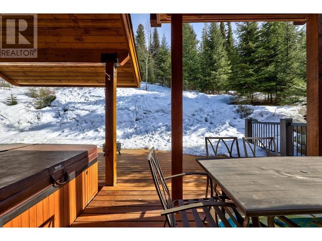 2431 Fairways Drive, House detached with 5 bedrooms, 4 bathrooms and null parking in Sun Peaks Mountain BC | Image 18