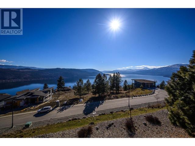 8972 Bayswater Place, House detached with 3 bedrooms, 3 bathrooms and 2 parking in Vernon BC | Image 19
