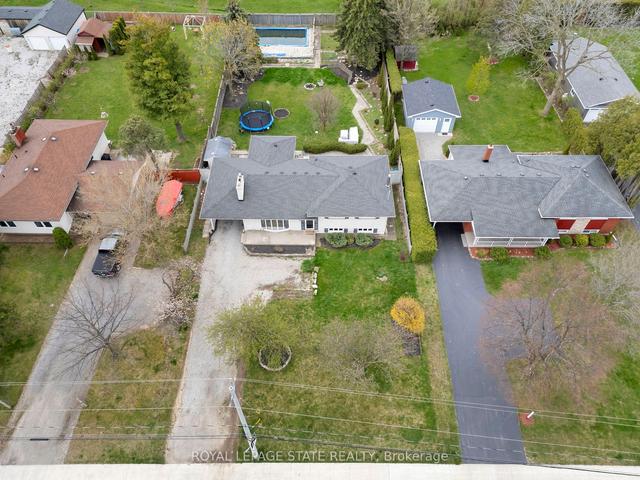 477 Rymal Rd W, House detached with 3 bedrooms, 1 bathrooms and 6 parking in Hamilton ON | Image 38