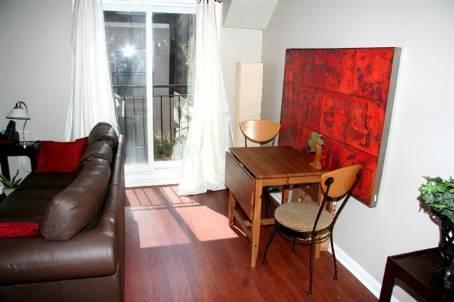 th 1530 - 26 Laidlaw St, Townhouse with 2 bedrooms, 2 bathrooms and 1 parking in Toronto ON | Image 4