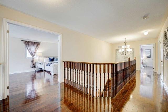 202 Aspenwood Dr, House detached with 4 bedrooms, 4 bathrooms and 6 parking in Newmarket ON | Image 26