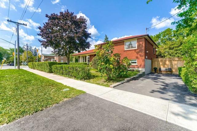 2 Fordover Dr, House detached with 3 bedrooms, 1 bathrooms and 2 parking in Toronto ON | Image 17