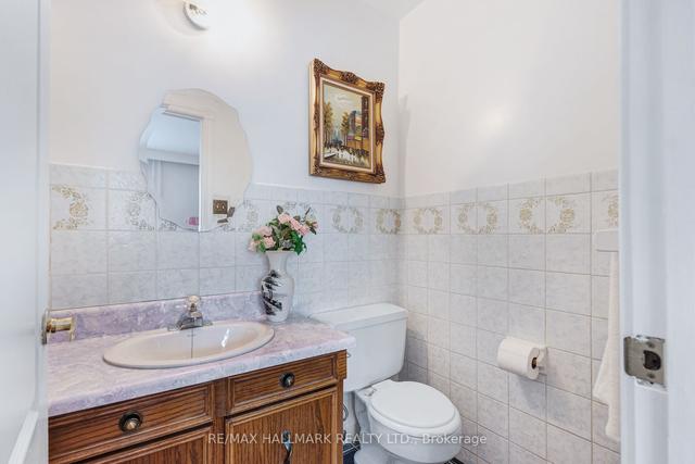 57 Regent Rd, House detached with 3 bedrooms, 3 bathrooms and 6 parking in Toronto ON | Image 11
