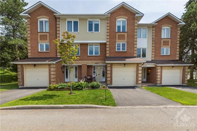 6633 Bilberry Drive, Townhouse with 3 bedrooms, 3 bathrooms and 3 parking in Ottawa ON | Image 1