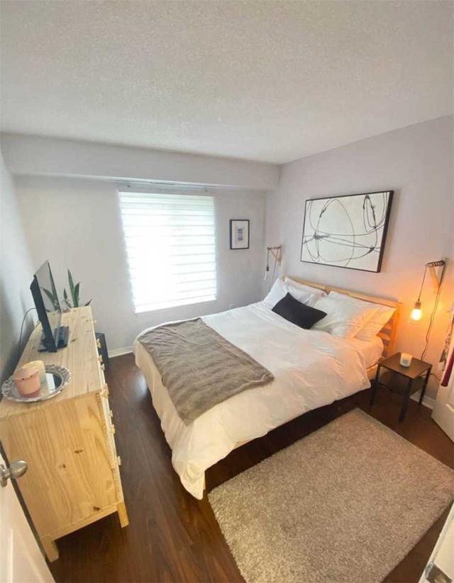 98 Aspen Springs Dr, Condo with 1 bedrooms, 1 bathrooms and 1 parking in Clarington ON | Image 7
