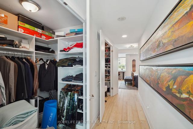 221 Duplex Ave, Townhouse with 3 bedrooms, 4 bathrooms and 2 parking in Toronto ON | Image 15