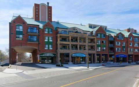 119 - 121 Woodbridge Ave, Condo with 2 bedrooms, 2 bathrooms and 1 parking in Vaughan ON | Card Image
