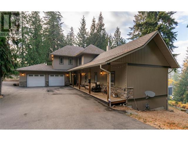 2611 Duncan Road, House detached with 5 bedrooms, 3 bathrooms and 2 parking in Columbia Shuswap C BC | Image 59