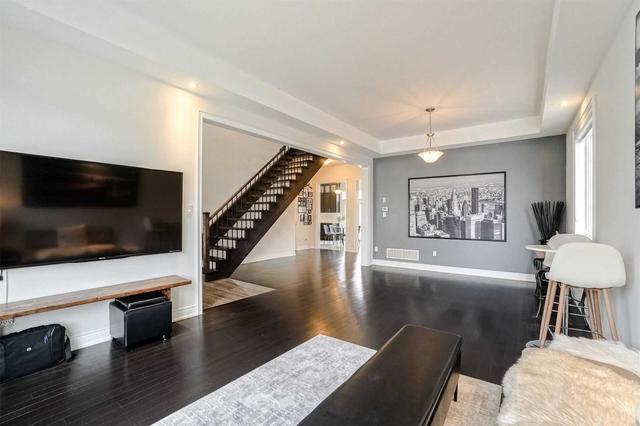 38 Love Crt, House detached with 4 bedrooms, 4 bathrooms and 8 parking in Brampton ON | Image 17