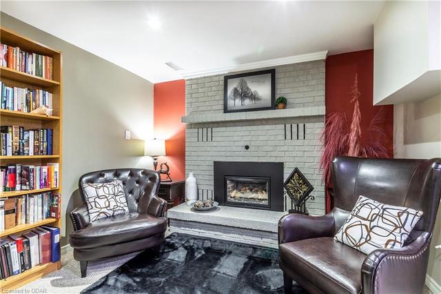 7 Valeriote Place, House detached with 3 bedrooms, 2 bathrooms and 5 parking in Guelph ON | Image 30