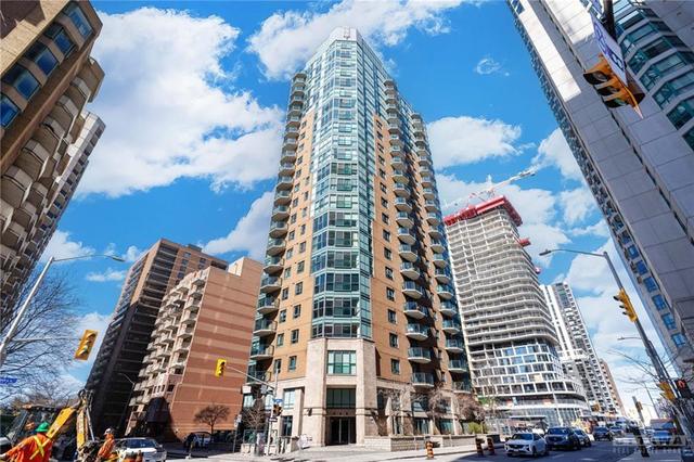 2305 - 445 Laurier Avenue W, Condo with 1 bedrooms, 1 bathrooms and 1 parking in Ottawa ON | Image 1