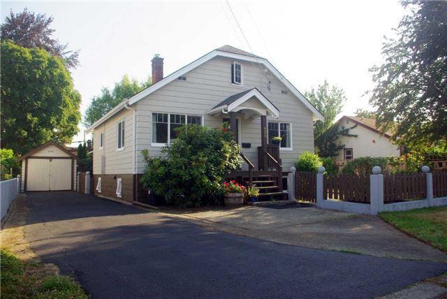 620 Charlotte St, House detached with 3 bedrooms, 2 bathrooms and 2 parking in Duncan BC | Image 2