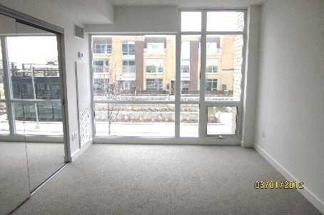 th8 - 19 Singer Crt, Townhouse with 3 bedrooms, 3 bathrooms and 1 parking in Toronto ON | Image 6