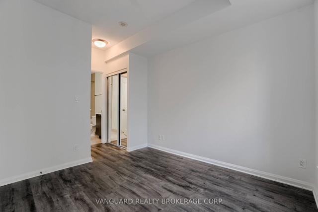 809 - 35 Hayden St, Condo with 1 bedrooms, 1 bathrooms and 1 parking in Toronto ON | Image 17