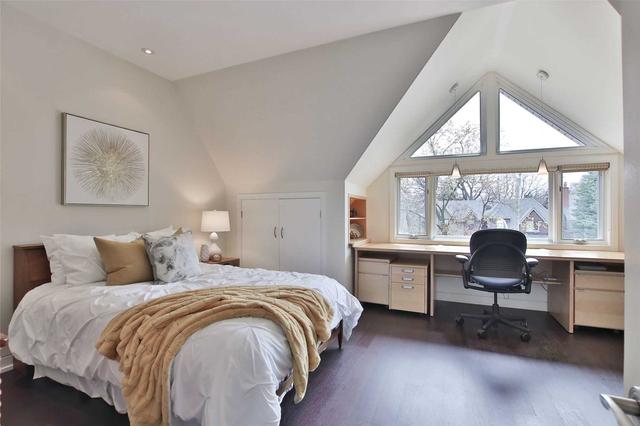 266 Sheldrake Blvd, House detached with 4 bedrooms, 4 bathrooms and 1 parking in Toronto ON | Image 22