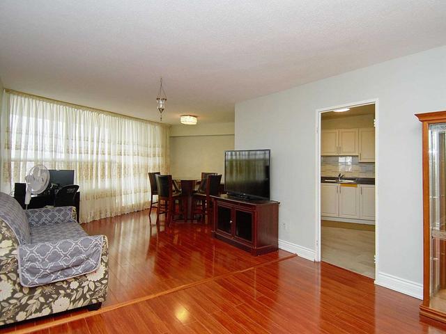 616 - 5 Vicora Linkway Way, Condo with 3 bedrooms, 2 bathrooms and 1 parking in Toronto ON | Image 9
