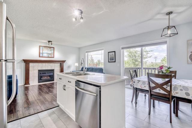 86 Somervale Green Sw, House detached with 3 bedrooms, 2 bathrooms and 4 parking in Calgary AB | Image 4