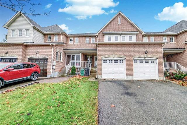 19 Stirrup Crt, House attached with 3 bedrooms, 3 bathrooms and 3 parking in Brampton ON | Image 12
