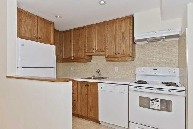 3 bsmnt - 624 Huron St, House other with 2 bedrooms, 2 bathrooms and 0 parking in Toronto ON | Image 18