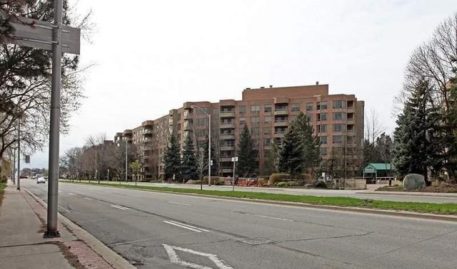 316 - 1200 Don Mills Rd, Condo with 3 bedrooms, 3 bathrooms and 2 parking in Toronto ON | Image 14