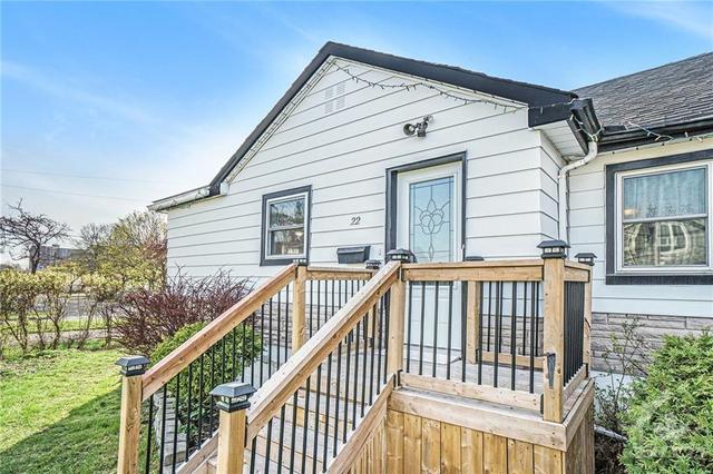 22 Rossland Avenue, House detached with 5 bedrooms, 2 bathrooms and 2 parking in Ottawa ON | Image 3