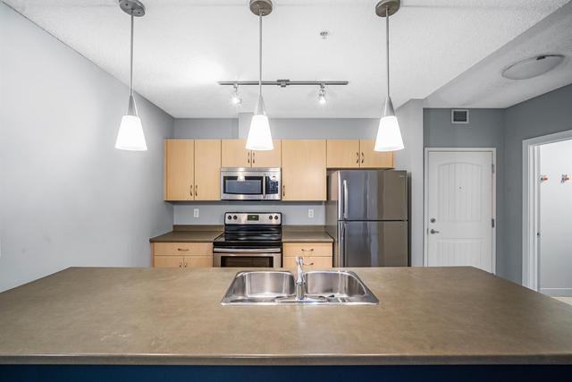 209 - 136d Sandpiper Road, Condo with 2 bedrooms, 2 bathrooms and 1 parking in Wood Buffalo AB | Image 3