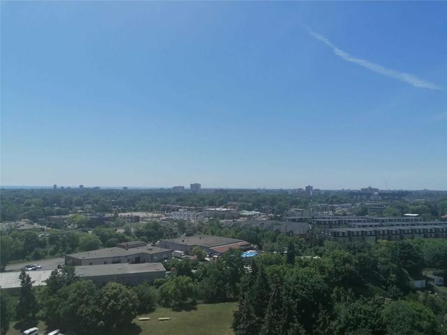 1210 - 530 Lolita Gdns, Condo with 3 bedrooms, 1 bathrooms and 2 parking in Mississauga ON | Image 13