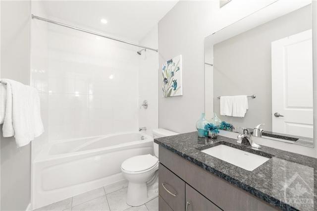 412 Terravita Private, Townhouse with 3 bedrooms, 3 bathrooms and 2 parking in Ottawa ON | Image 25