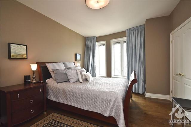 75 Echo Drive, Townhouse with 3 bedrooms, 3 bathrooms and 2 parking in Ottawa ON | Image 12