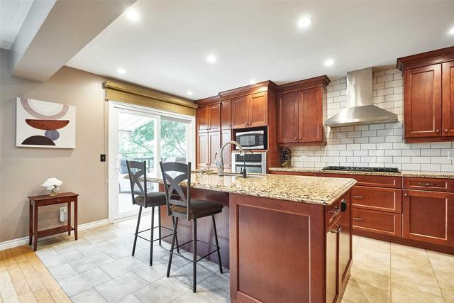 1240 Engel Crt, House detached with 4 bedrooms, 4 bathrooms and 6 parking in Pickering ON | Image 28