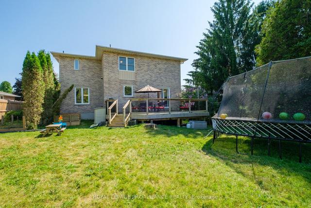 600 Rankin Cres, House detached with 4 bedrooms, 3 bathrooms and 6 parking in Kingston ON | Image 34
